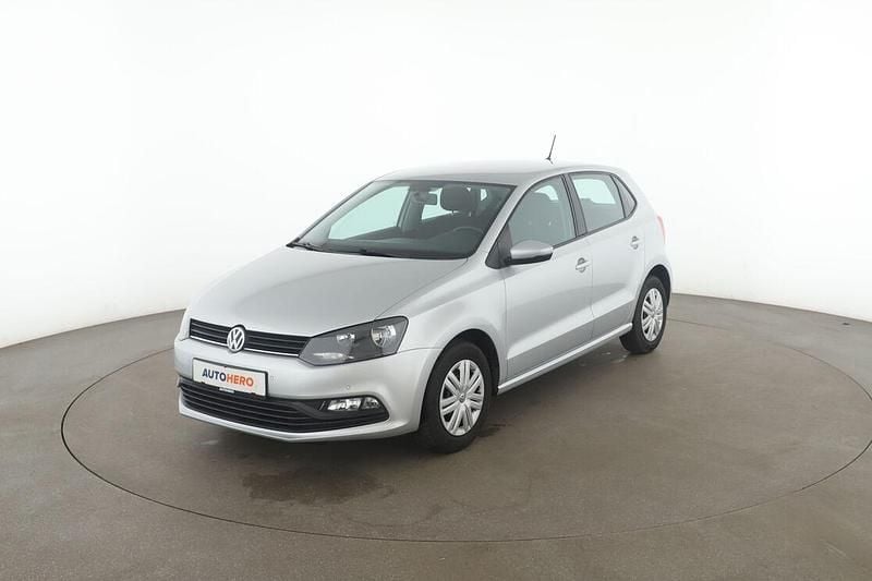 Grau Gebraucht 2014 VW Polo Trendline Limousine | 7.870 € (Fairer Preis) - Bild 1/3