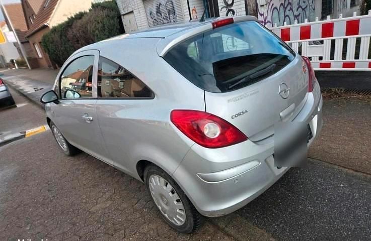 Usado Opel Corsa Innovation 80 HP (58 kW) 2009 Prateado Citadino