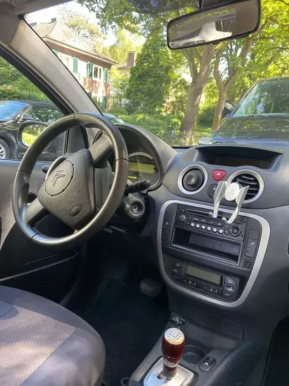 Gebraucht Citroën C2 Comfort 73 PS (53 kW) 2006 Schwarz Kleinwagen