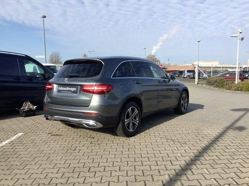 Gebraucht Mercedes GLC220 170 PS (125 kW) 2019 Grau SUV
