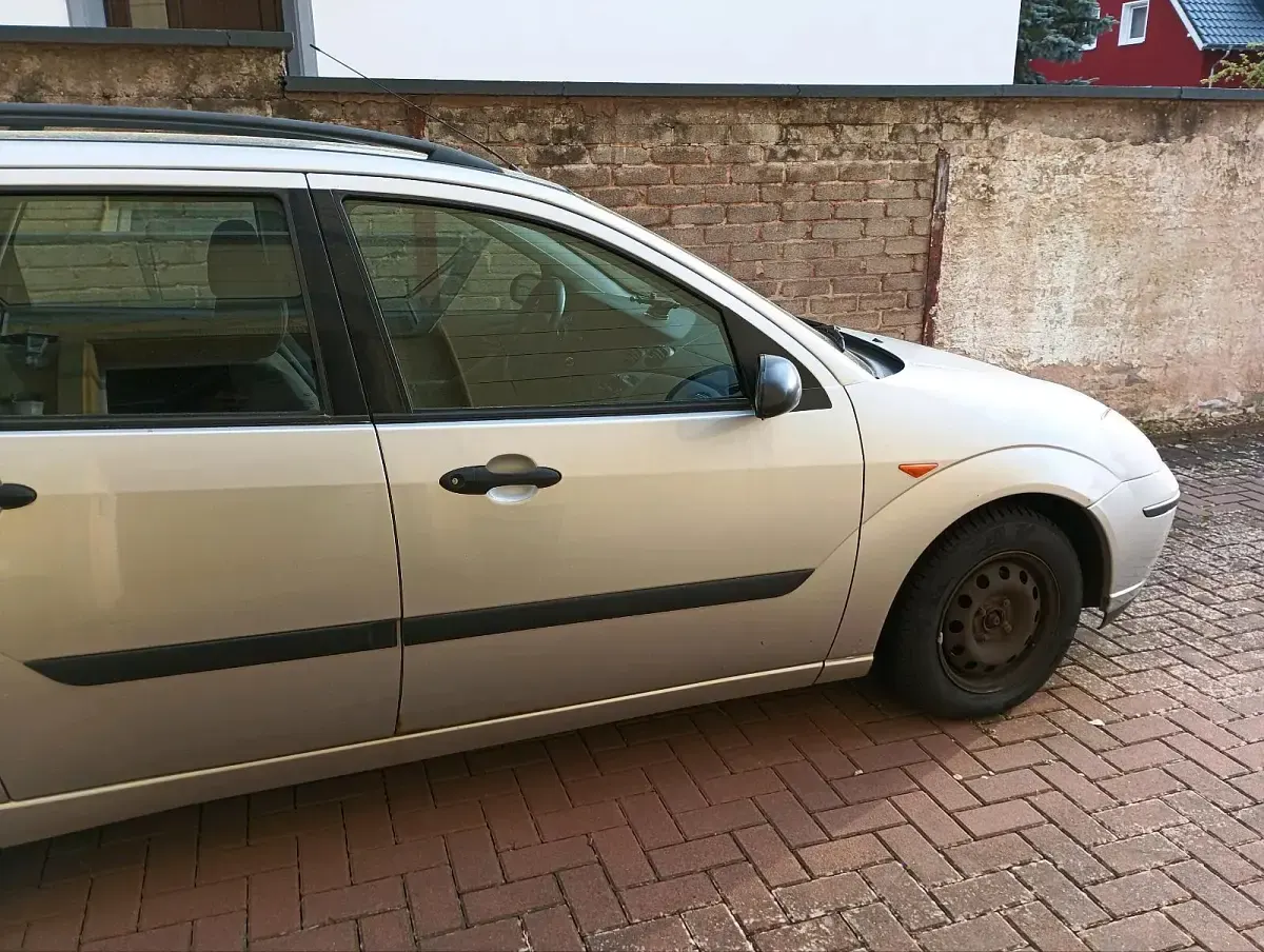 Gebraucht Ford Focus 115 PS (84 kW) 2004 Kombi