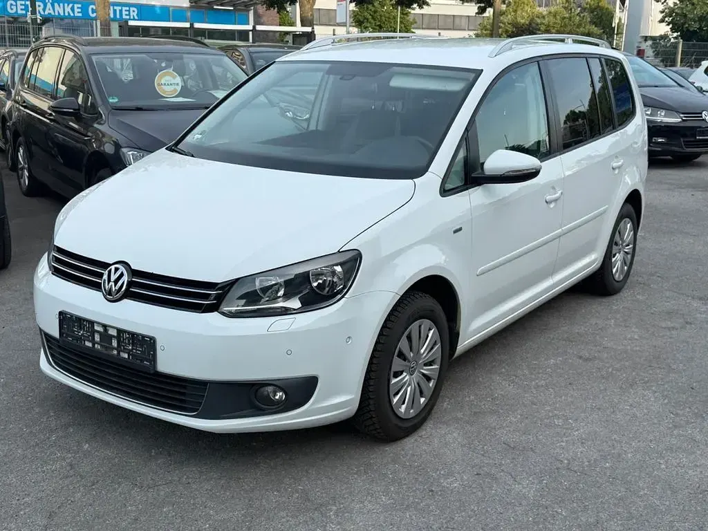 Gebraucht VW Touran Life 105 PS (77 kW) 2014 Weiß Van / Kleinbus