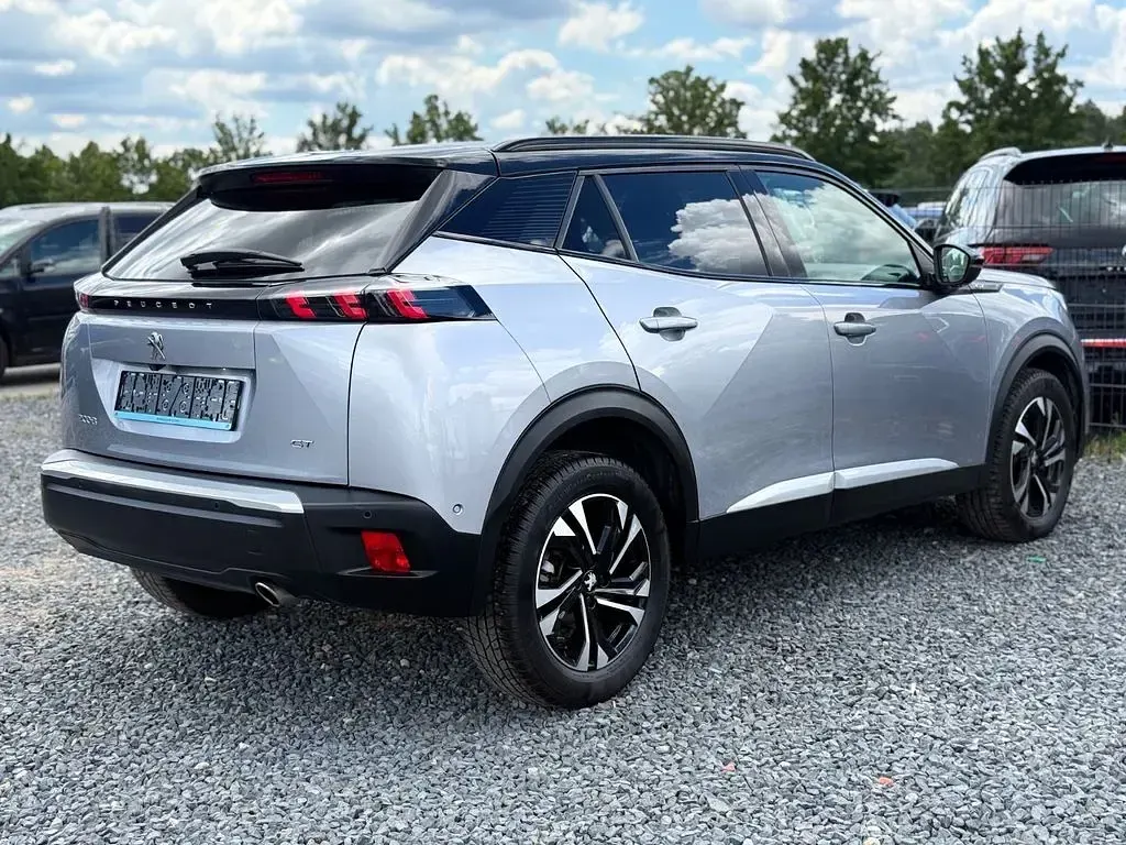 Gebraucht Peugeot 2008 GT 131 PS (96 kW) 2022 Grau SUV