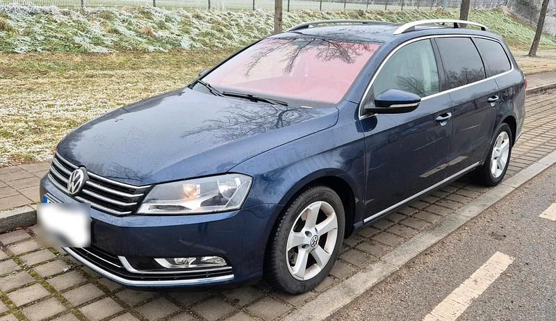 Usata VW Passat 211 CV (155 kW) 2012 Blu Station wagon