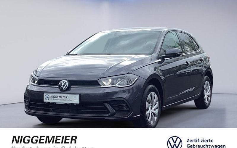 Grau Neu 2025 VW Polo Life Limousine | 26.990 € (Fairer Preis) - Bild 1/4