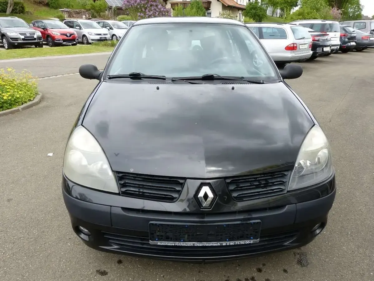 Gebraucht Renault Clio II Dynamique 75 PS (55 kW) 2004 Perlmuttschwarzmetallic Limousine