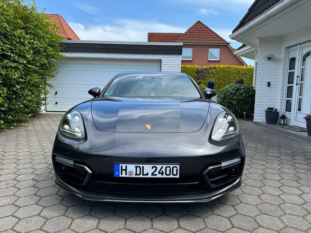 Gebraucht Porsche Panamera 4S 441 PS (324 kW) 2017 Grau Kleinwagen
