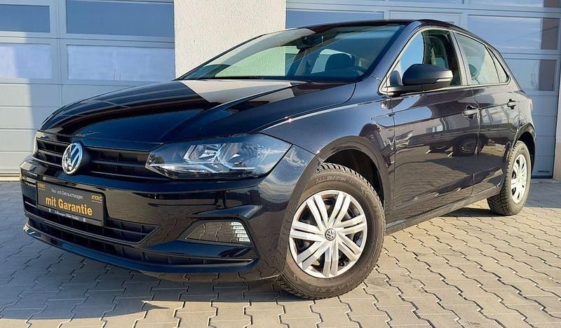 Schwarz Gebraucht 2019 VW Polo Trendline Limousine | 9.900 € (Superpreis) - Bild 1/4