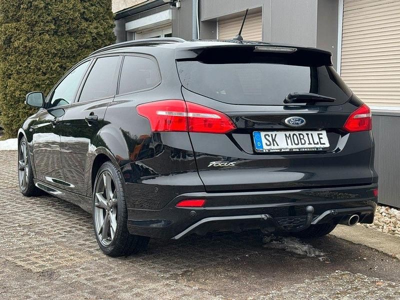 Gebraucht Ford Focus ST-Line 150 PS (110 kW) 2017 Schwarz Limousine