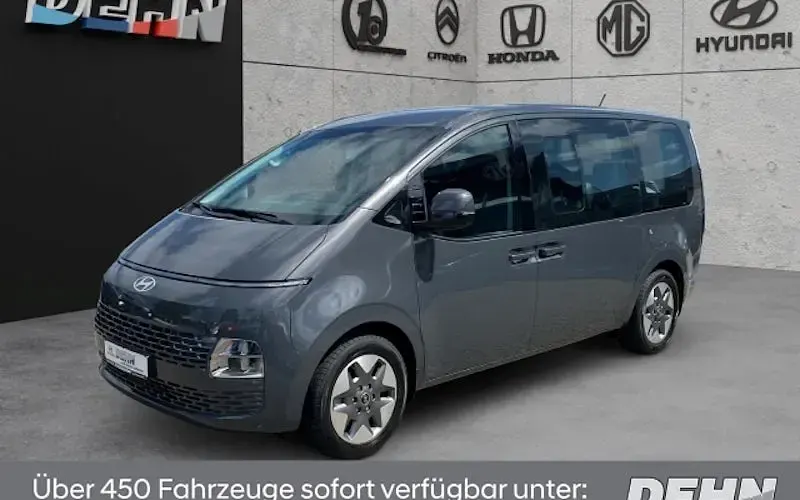 Gebraucht Hyundai Staria Prime 225 PS (165 kW) 2025 Grau Van / Kleinbus