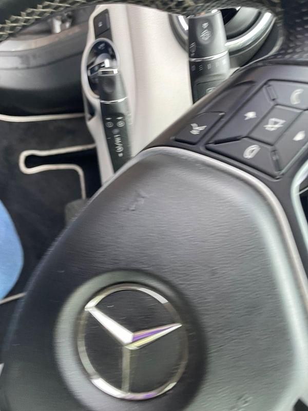 Usado Mercedes CLA220 170 HP (125 kW) 2013 Roxo Sedan