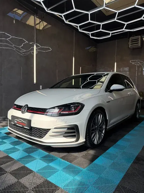 Gebraucht VW Golf VII GTI 245 PS (180 kW) 2017 Weiß Coupé
