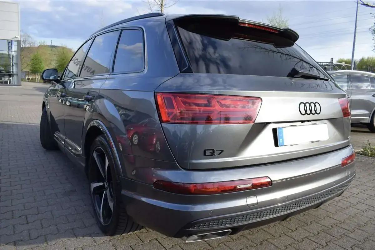 Gebraucht Audi Q7 Ambiente 272 PS (200 kW) 2017 Grau SUV