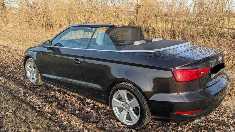 Gebraucht Audi A3 Cabriolet Ambition 150 PS (110 kW) 2015 Braun Cabrio