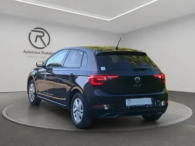 Gebraucht VW Polo Style 95 PS (69 kW) 2024 Deep black perleffekt Limousine