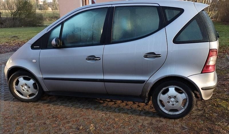 Gebraucht Mercedes A170 Elegance 90 PS (66 kW) 2000 Silber Kleinwagen