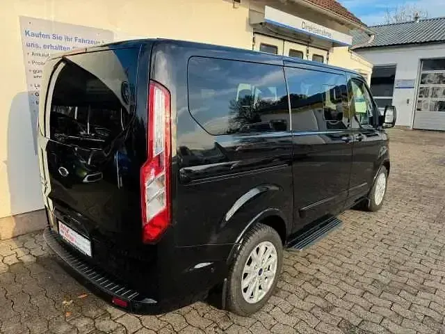 Gebraucht Ford Tourneo Custom 149 PS (109 kW) 2024 Schwarz Van
