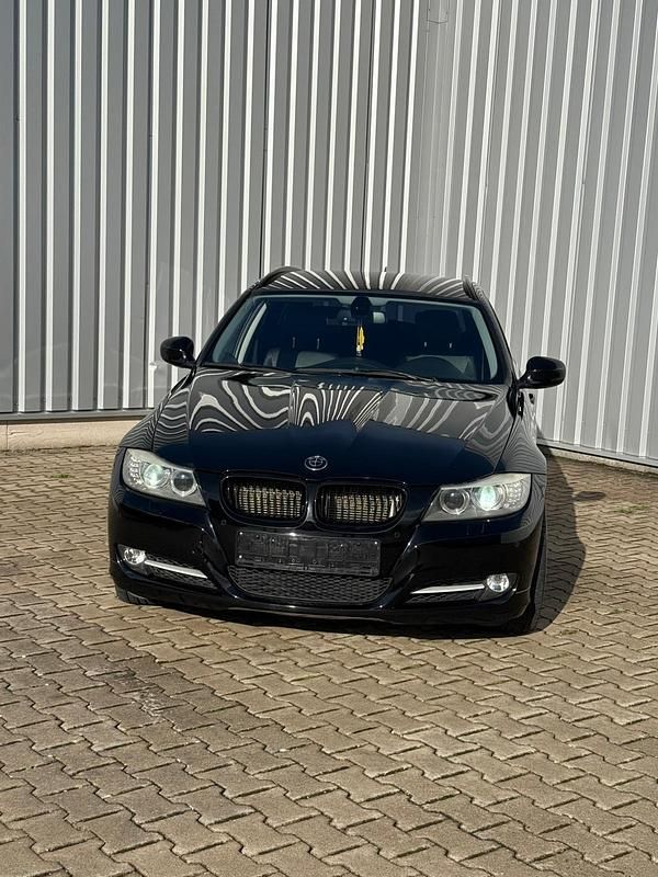 Gebraucht BMW 335 Performance 306 PS (225 kW) 2011 Schwarz Kombi