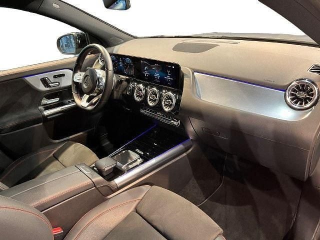 Gebraucht Mercedes GLA250 AMG line 224 PS (164 kW) 2021 SUV