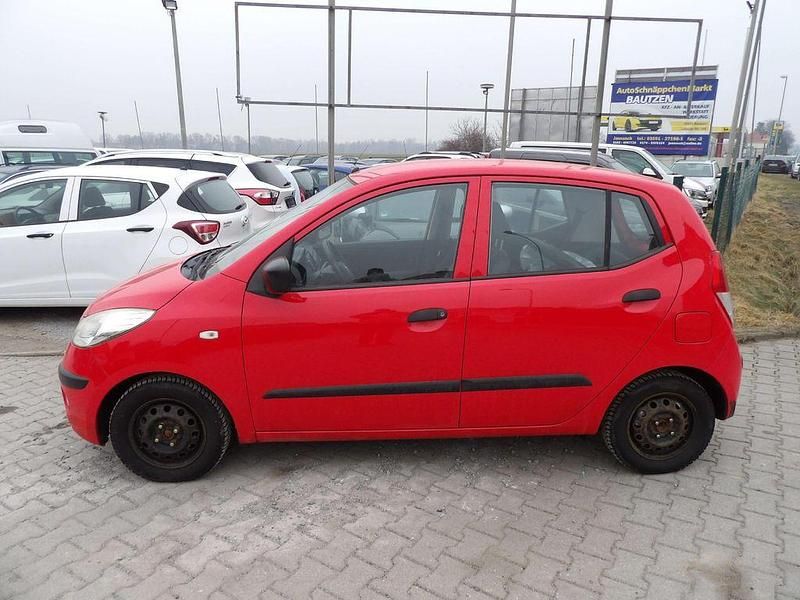 Gebraucht Hyundai i10 Edition+ 67 PS (49 kW) 2009 Electric red Kleinwagen