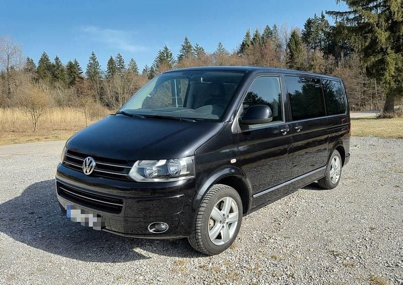 Second-hand VW T5 179 CP (131 kW) 2015 Negru Van
