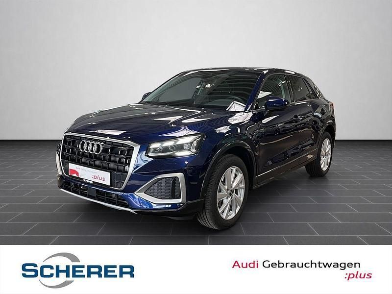 Navarrablau metallic (metallic) Gebraucht 2024 Audi Q2 Advanced Plus SUV | 31.490 € (Fairer Preis) - Bild 1/4
