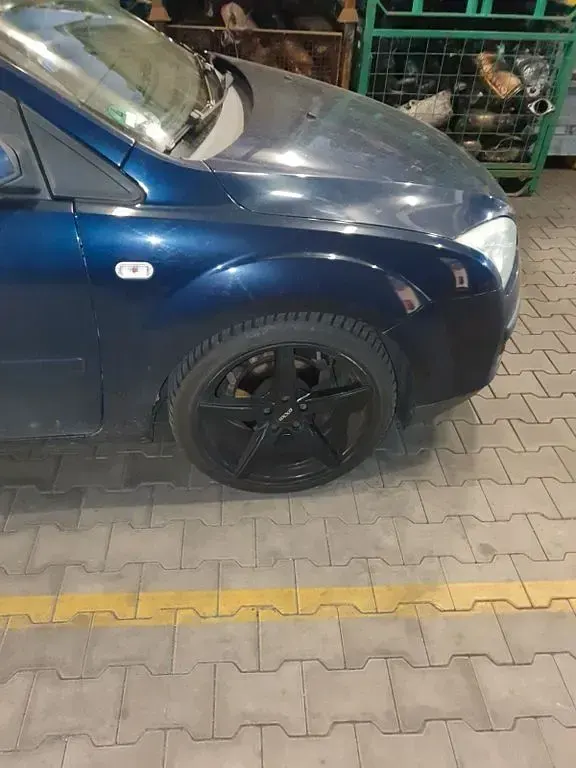 Usado Ford Focus Ghia 116 CV (85 kW) 2006 Azul Berlina