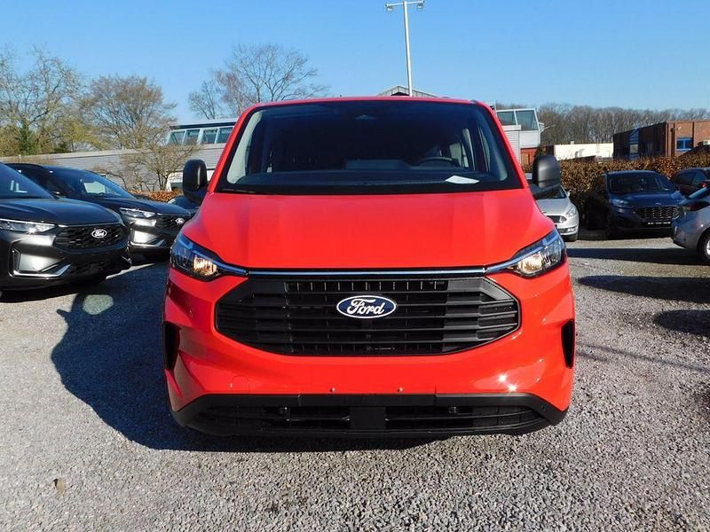 Neu Ford Transit Custom 136 PS (100 kW) 2026 Rot Van / Kleinbus