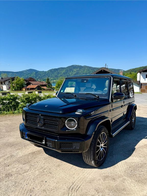 Schwarz Gebraucht 2023 Mercedes G400 AMG line SUV | 138.000 € (Guter Preis) - Bild 1/4