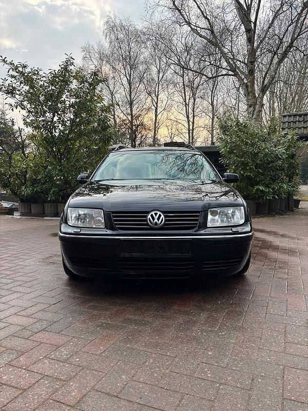Gebraucht VW Bora 101 PS (74 kW) 2003 Schwarz Kombi