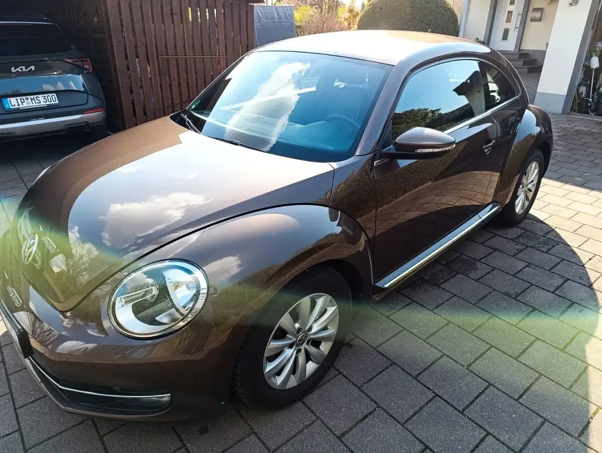 Używany VW Beetle Design 105 KM (77 kW) 2014 Brązowy Hatchback