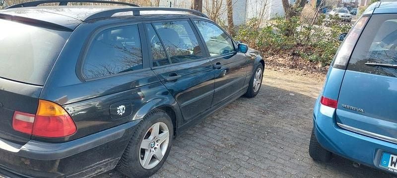 Gebraucht BMW 318 143 PS (105 kW) 2003 Schwarz Kombi