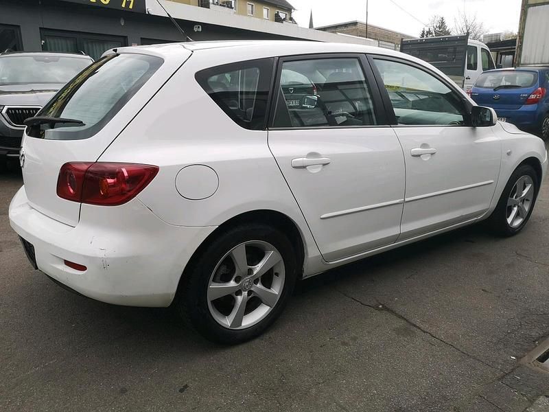 Gebraucht Mazda 3 105 PS (77 kW) 2005 Weiß Kleinwagen