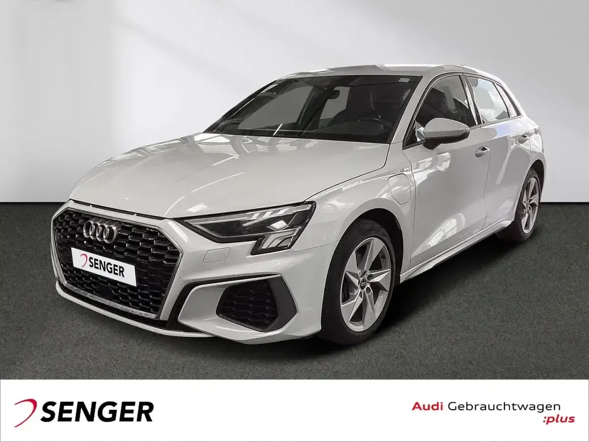 Gebraucht Audi A3 Sportback e-tron S-Line 204 PS (150 kW) 2023 Kleinwagen