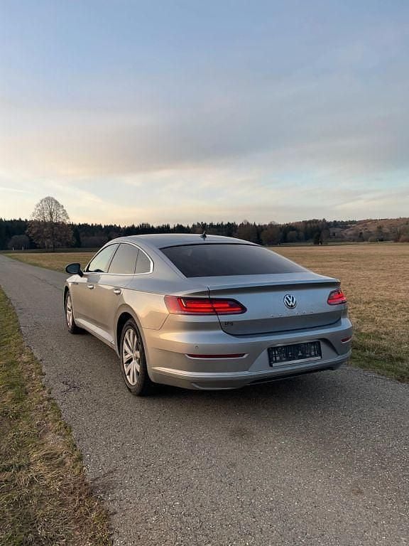 Gebraucht VW Arteon 150 PS (110 kW) 2017 Silber Kleinwagen