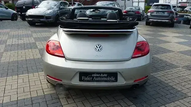 Gebraucht VW Beetle Cabriolet Exclusive 350 PS (257 kW) 2016 Moon rock silver Cabrio