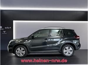 Gebraucht Suzuki Vitara Club 129 PS (94 kW) 2024 Weiß (cool white pearl metallic) SUV