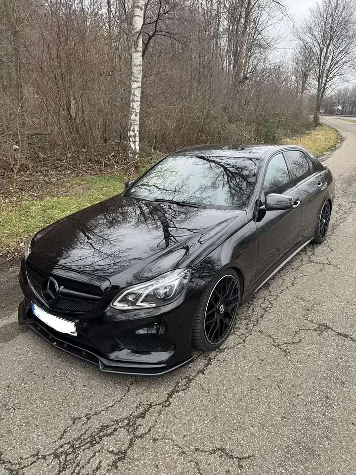 Gebraucht Mercedes E220 AMG 170 PS (125 kW) 2015 Limousine