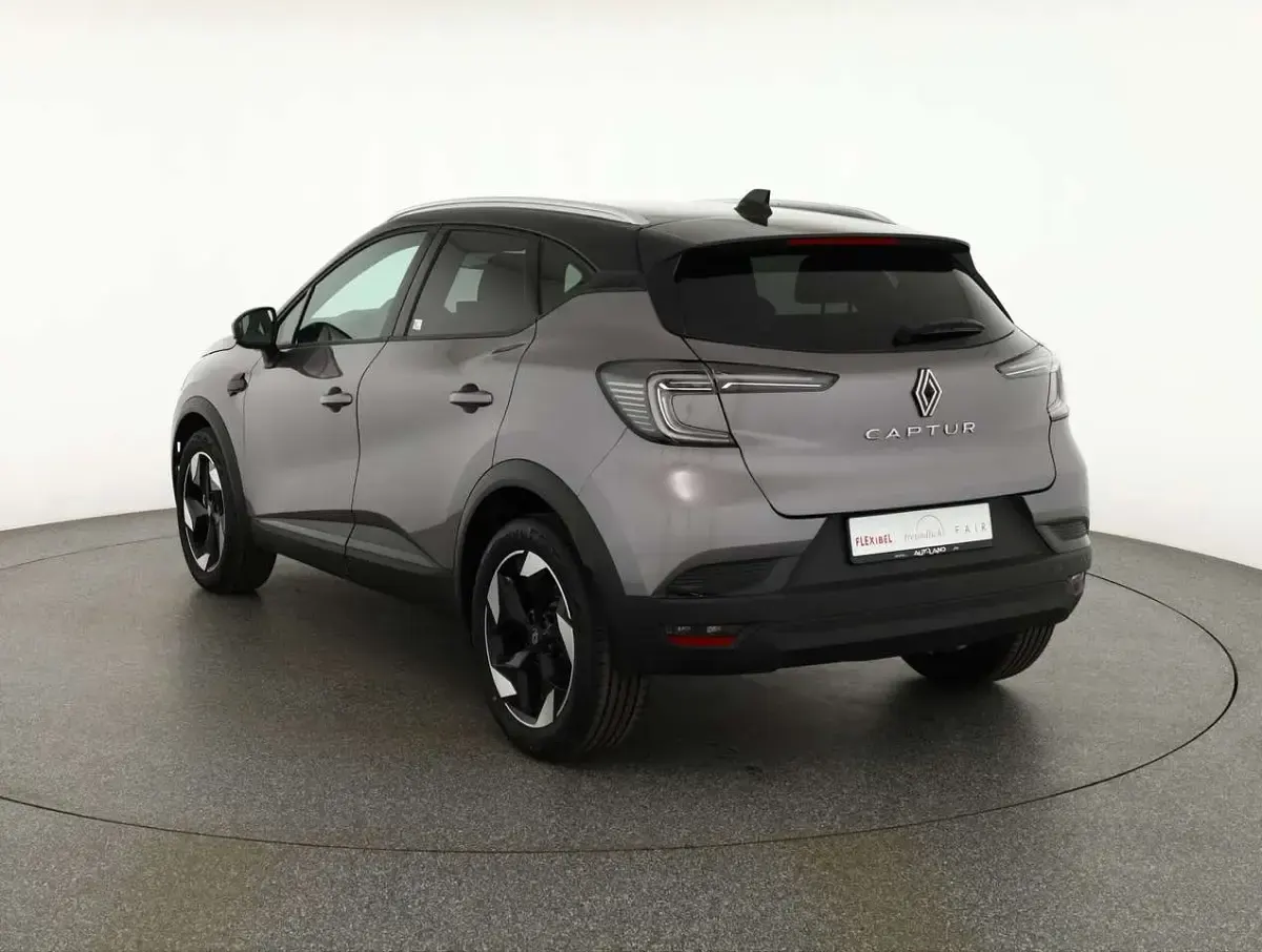 Nouvelle Renault Captur Techno 140 ch (102 kW) 2025 Gris SUV