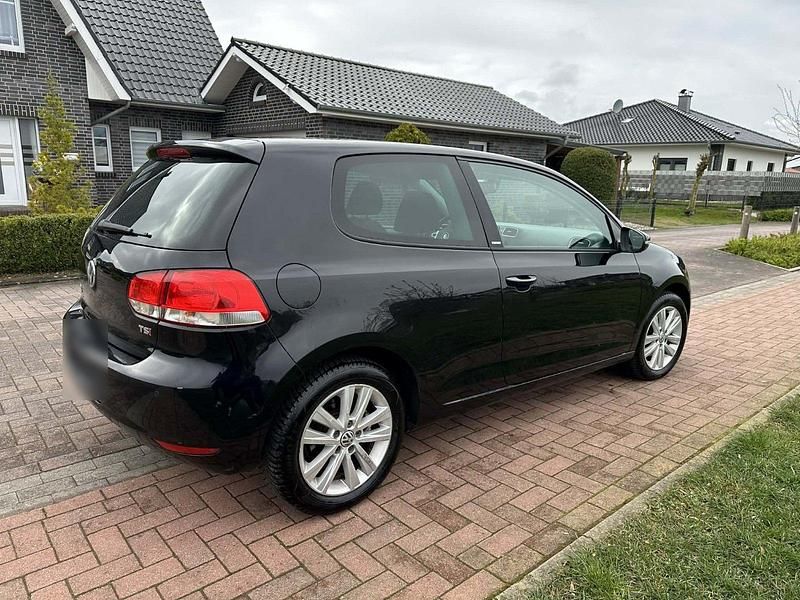 Gebraucht VW Golf Style 122 PS (89 kW) 2011 Schwarz Coupé