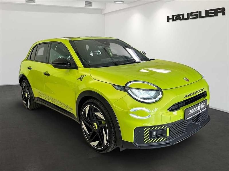 Neu Abarth 600e Scorpionissima 206 kW (281 PS) 2025 Acid green SUV