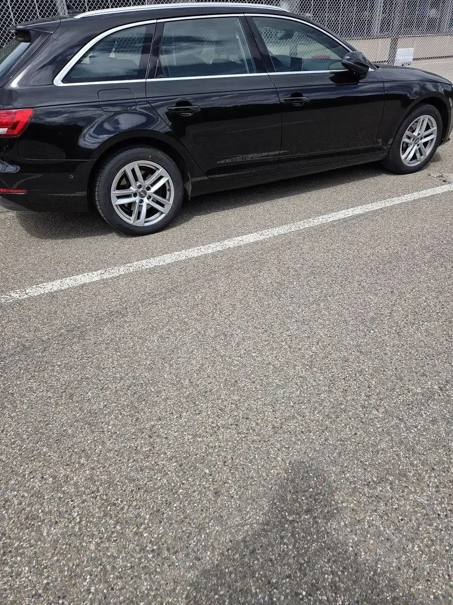 Gebraucht Audi A4 Ambiente 190 PS (139 kW) 2017 Schwarz Kombi