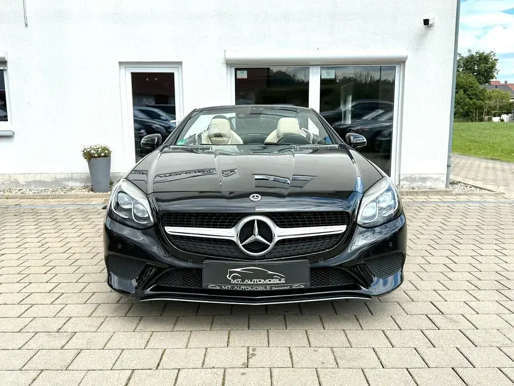 Gebraucht Mercedes SLC200 184 PS (135 kW) 2018 Obsidianschwarz Cabrio
