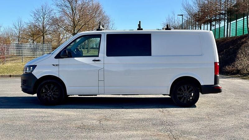 Gebraucht VW Transporter 150 PS (110 kW) 2019 Weiß Van