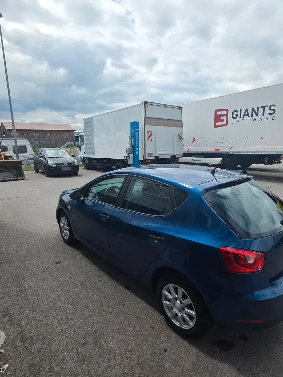 Gebraucht Seat Ibiza I-Tech 69 PS (50 kW) 2013 Blau Kleinwagen