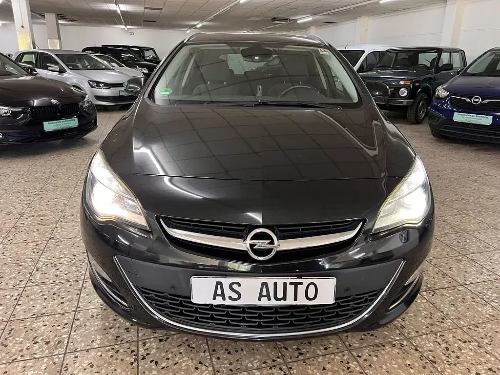 Gebraucht Opel Astra Sport 165 PS (121 kW) 2013 Schwarz Kombi