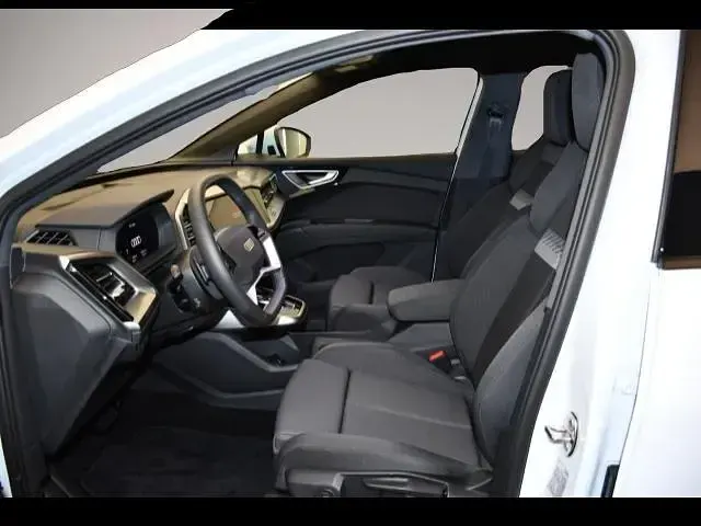 Gebraucht Audi Q4 e-tron 210 kW (286 PS) 2025 Manufacturer SUV