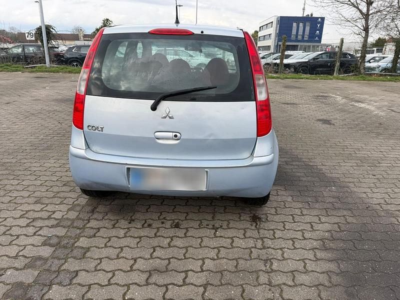 Gebraucht Mitsubishi Colt 100 PS (73 kW) 2004 Blau Kleinwagen