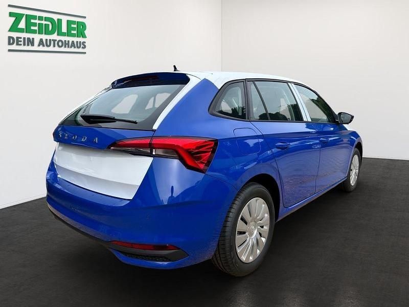 Gebraucht Skoda Scala Essence 116 PS (85 kW) 2025 Blau Kleinwagen