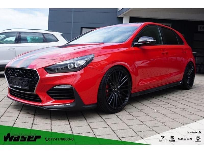 Rot Gebraucht 2018 Hyundai i30 N Performance Limousine | 20.850 € (Fairer Preis) - Bild 1/4